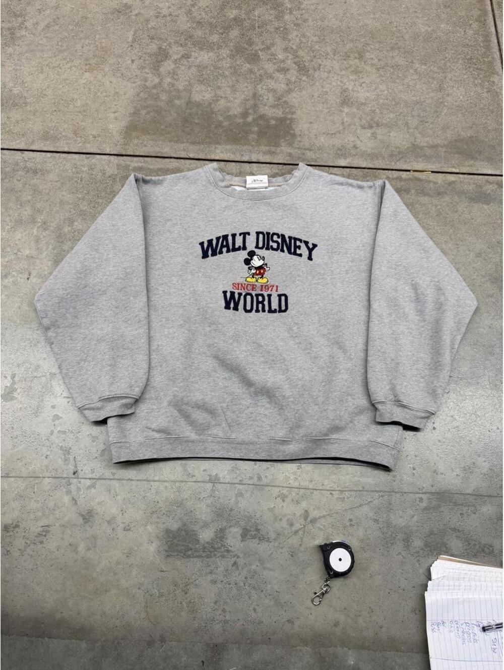 vintage walt disney world grey mickey mouse crewneck size medium